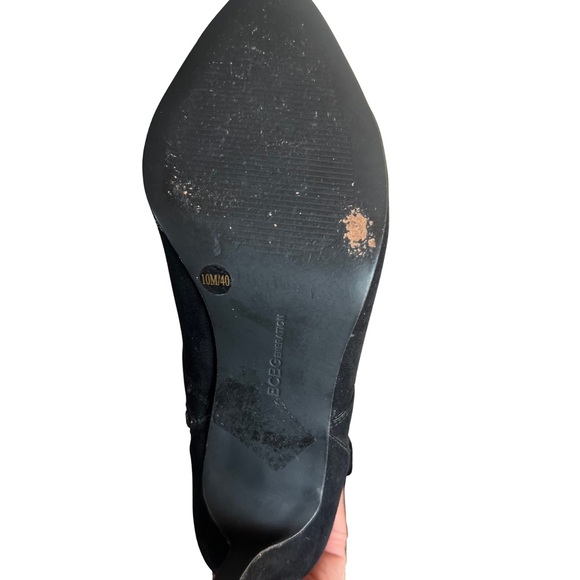 BCBGeneration Black Suede Pointed Toe Heels - Picture 6 of 10